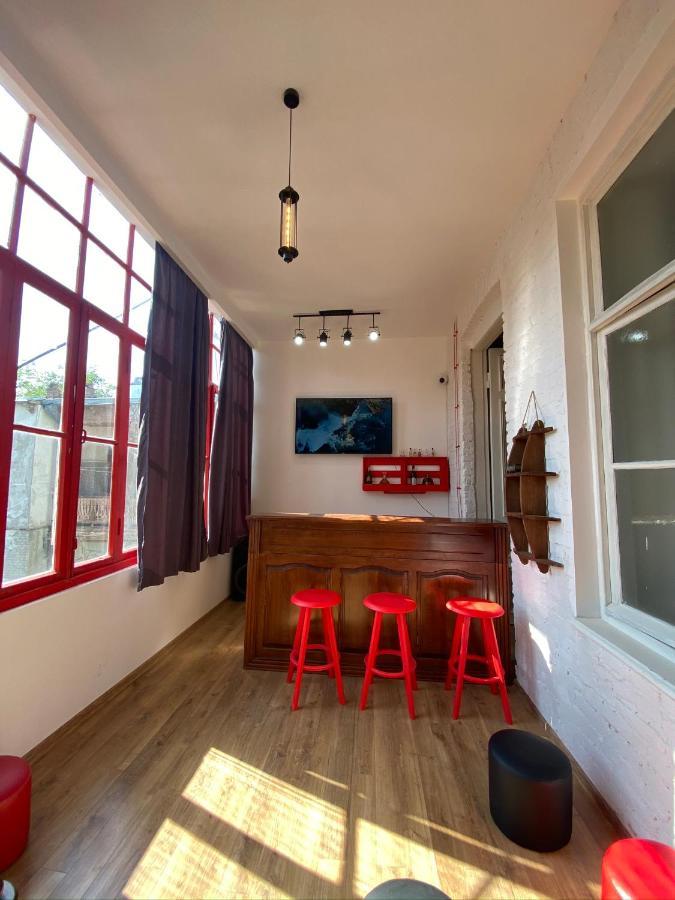 Red Door Apartment Тбилиси Екстериор снимка