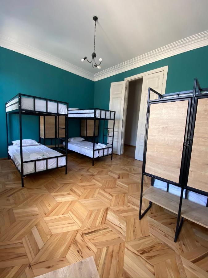 Red Door Apartment Тбилиси Екстериор снимка