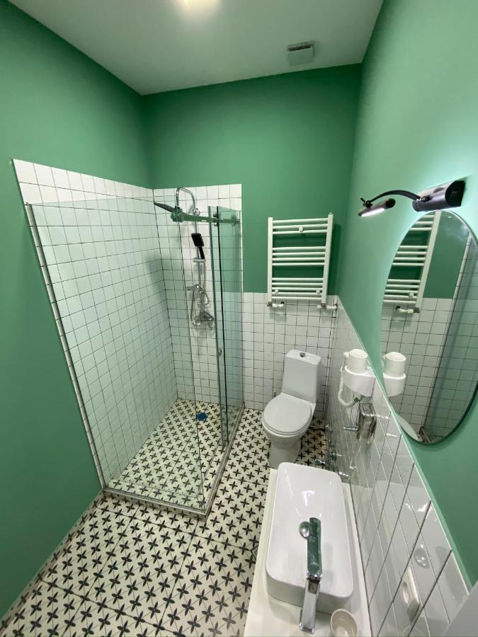 Red Door Apartment Тбилиси Екстериор снимка