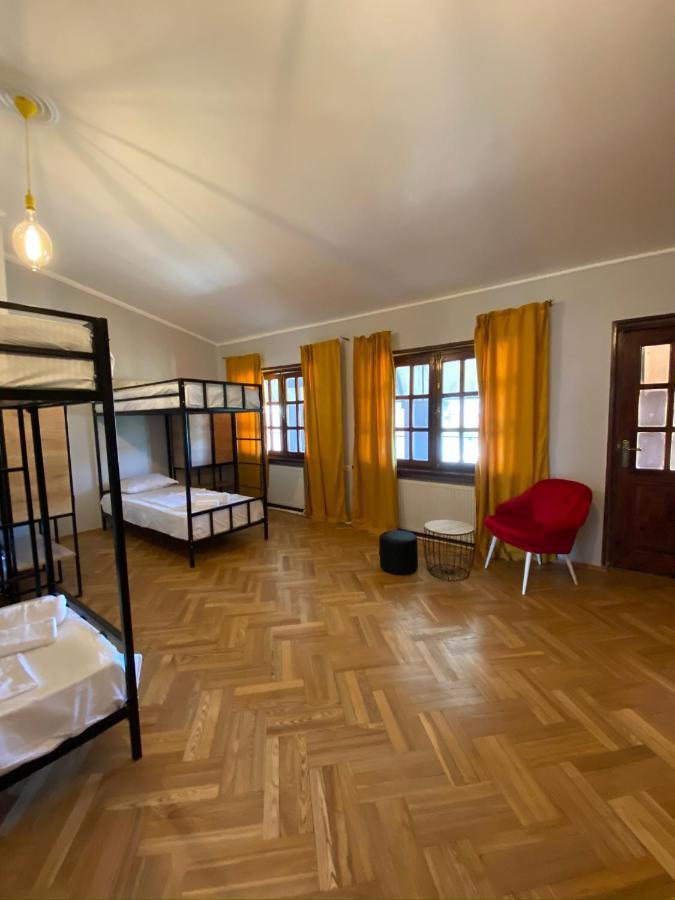 Red Door Apartment Тбилиси Екстериор снимка