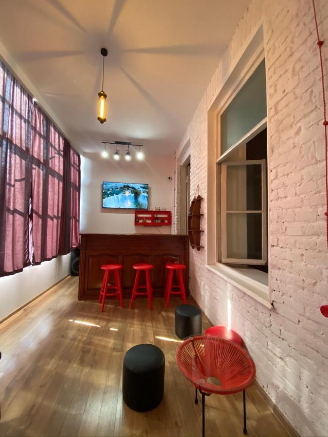 Red Door Apartment Тбилиси Екстериор снимка