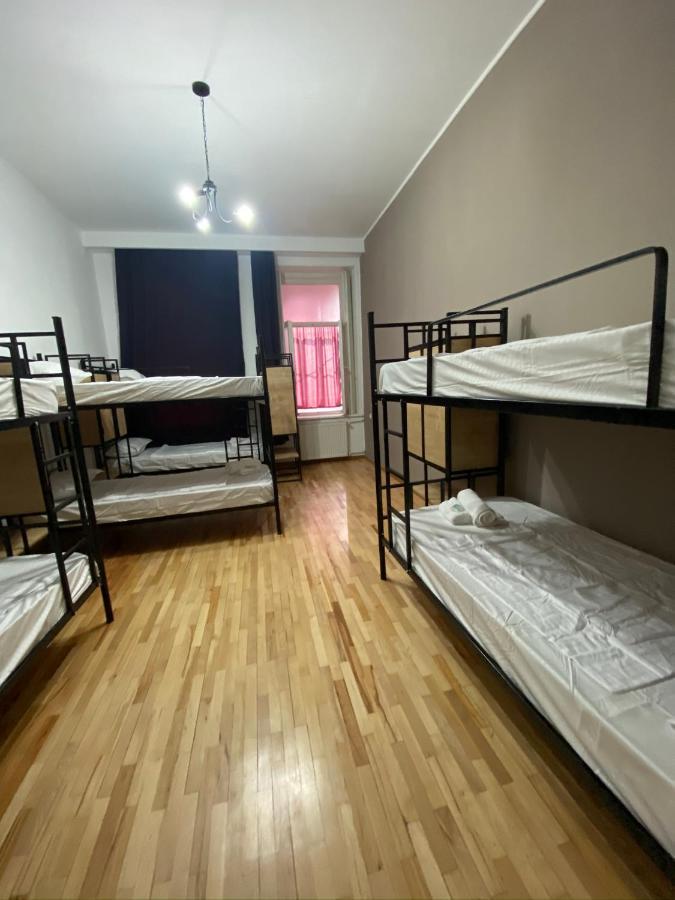 Red Door Apartment Тбилиси Екстериор снимка