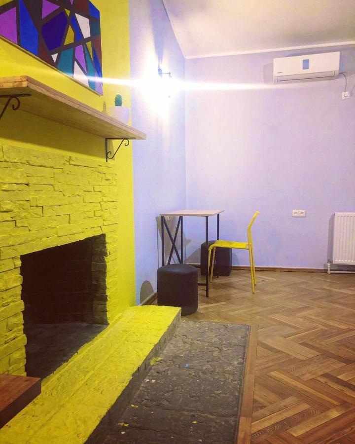 Red Door Apartment Тбилиси Екстериор снимка